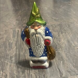 Vaillancourt Santa Collectible 2010